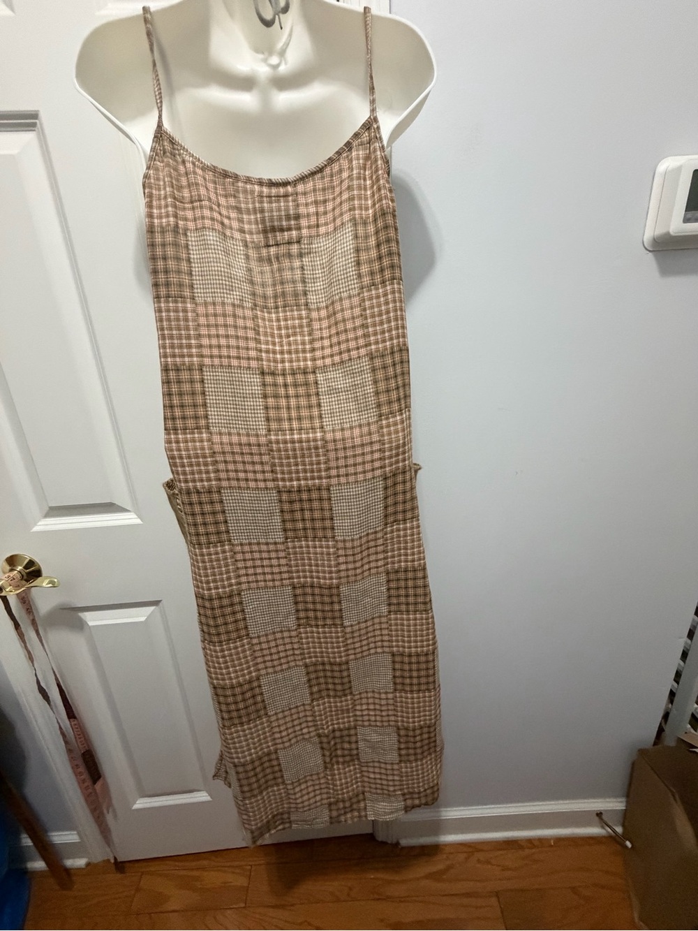 Boho Patchwork Maxi Dress with Front Pockets - Beige & Tan size m - Picture 4 of 11